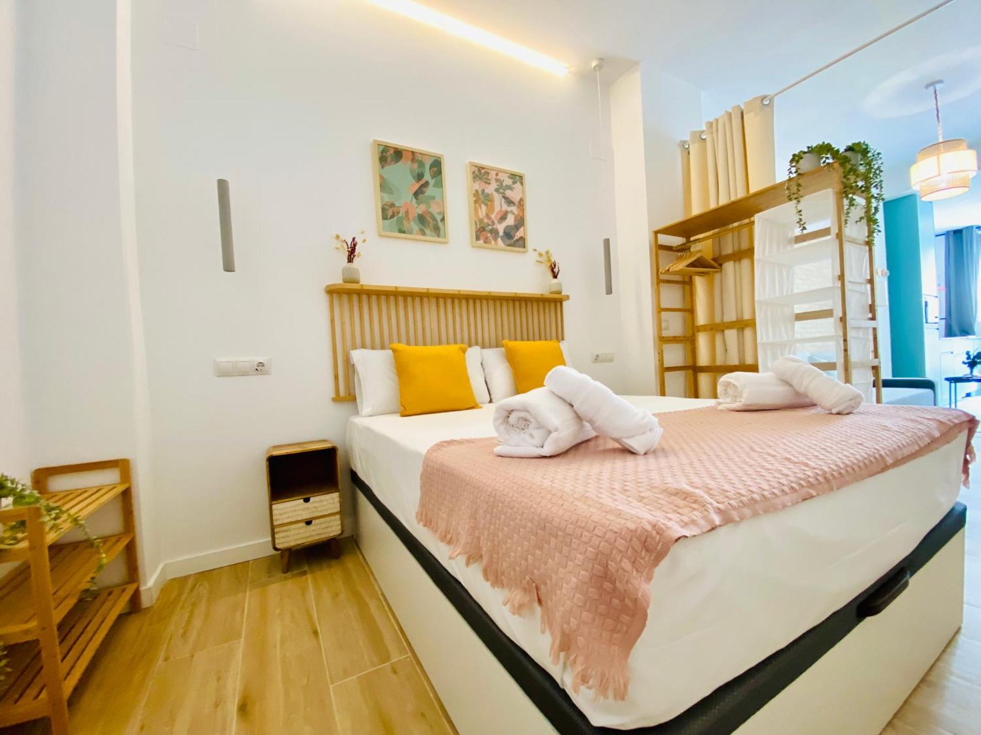 Bajo B - Design & Comfort In Ruzafa Soho Valencia Eksteriør billede